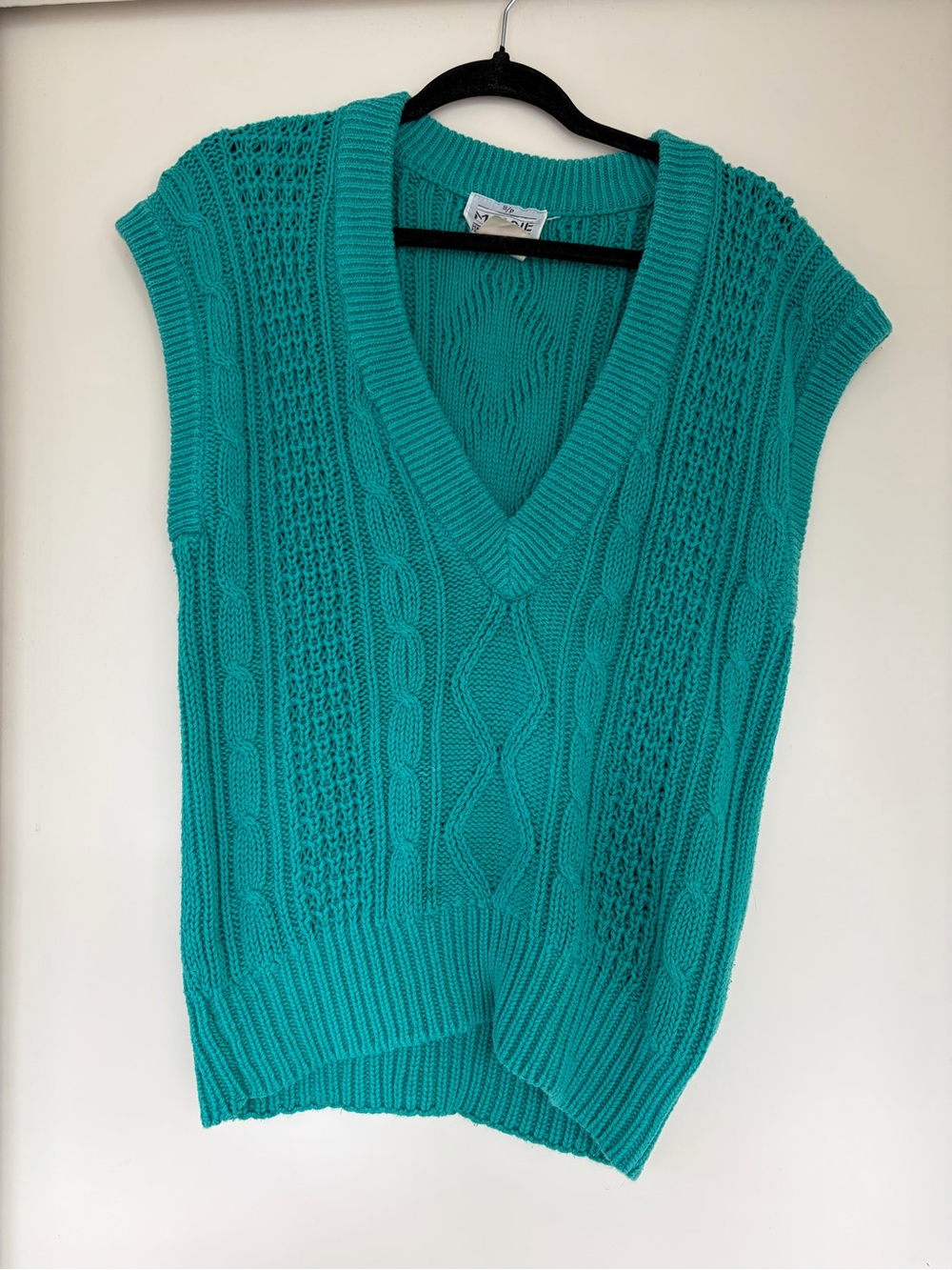 Vintage Cable Knit V-Neck Sweater Vest in Teal